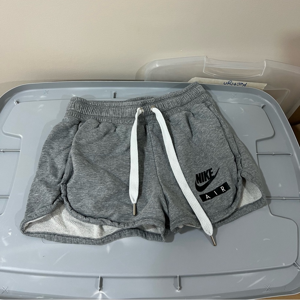 Nike women’s short